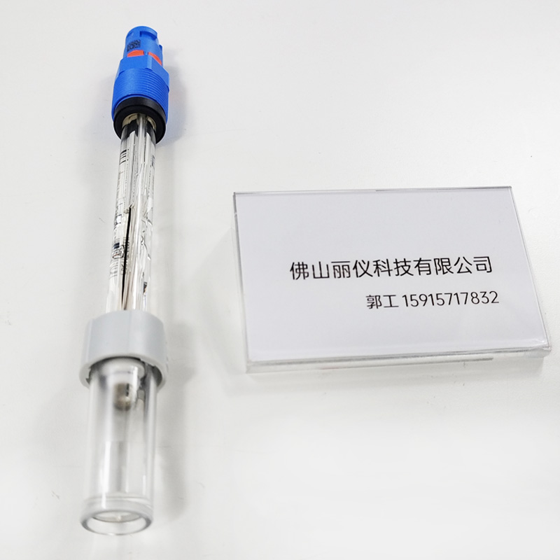 E+H CPS11E-NA7BAA2 pH sensor glass bulb and PTFE diaphragm close-up