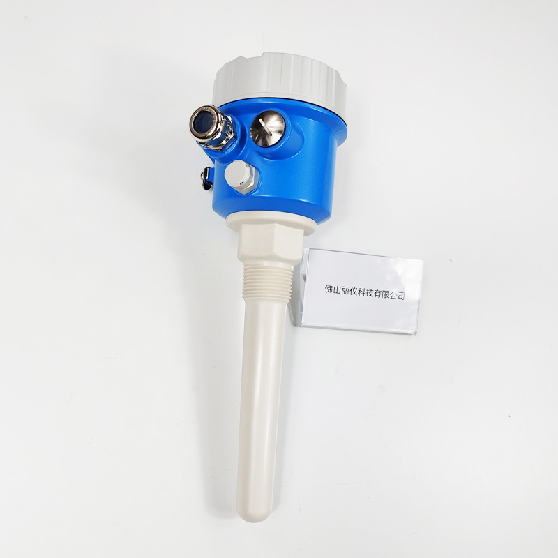 E+H FTC260 电容料位开关 外壳与接线细节