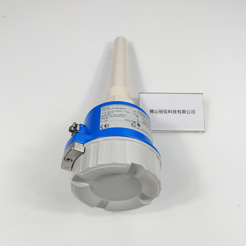 E+H FTC260 电容料位开关 接线盒特写
