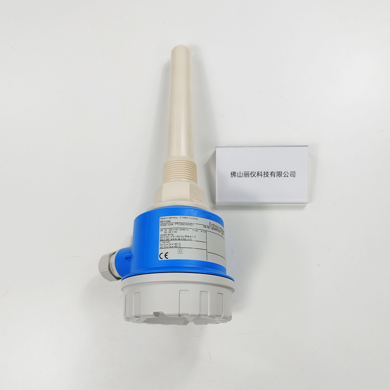E+H FTC260-AB4D1 电容料位开关 外壳与型号标签