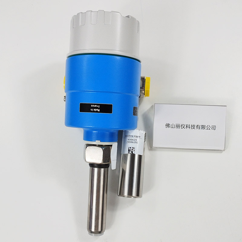 E+H DTI200 插入式电磁流量计 Magphant 紧凑型 整体实拍