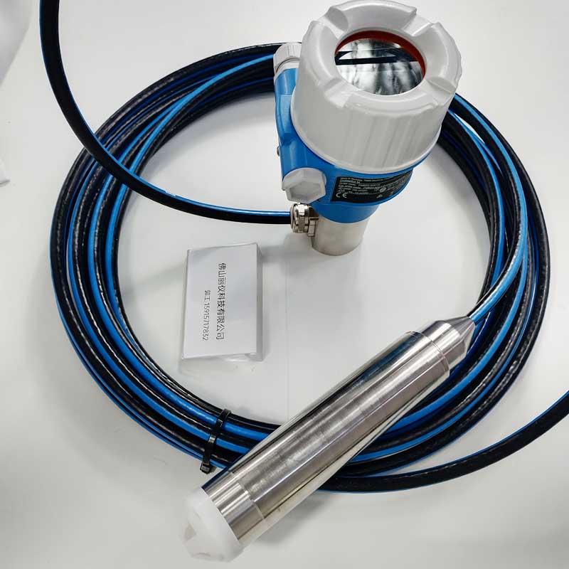 E+H FMB53-AA21JA1HGD15B2A+AK(FMB53-3H01/0) 静压液位计 LCD液晶显示 按键操作